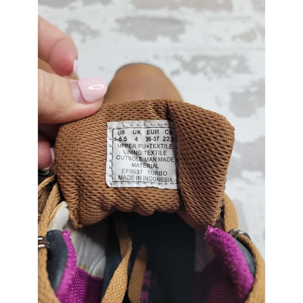 Reebok Tan and‎ Purple Hiking Boots Women's 6-6.5